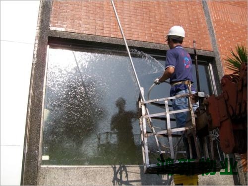 蜘蛛人外墙玻璃清洁多少钱